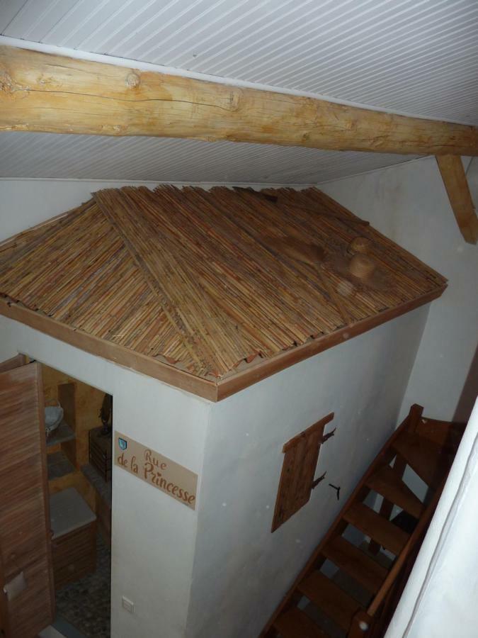 Fa Mille Maison Bleue Robion en Luberon Eksteriør billede